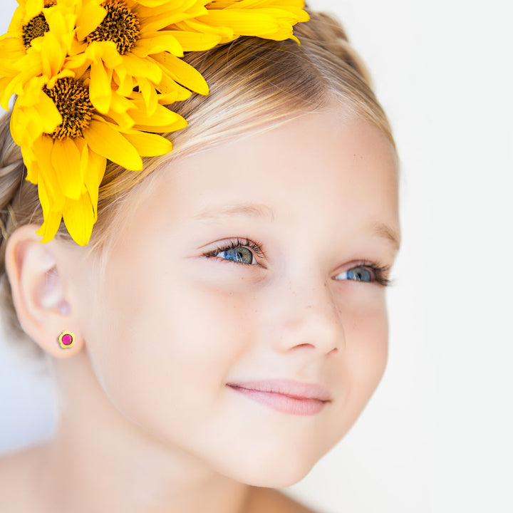 Pendientes oro amarillo niña flor con briolet rosa 